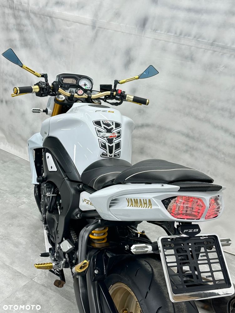 Yamaha FZ8 - 9
