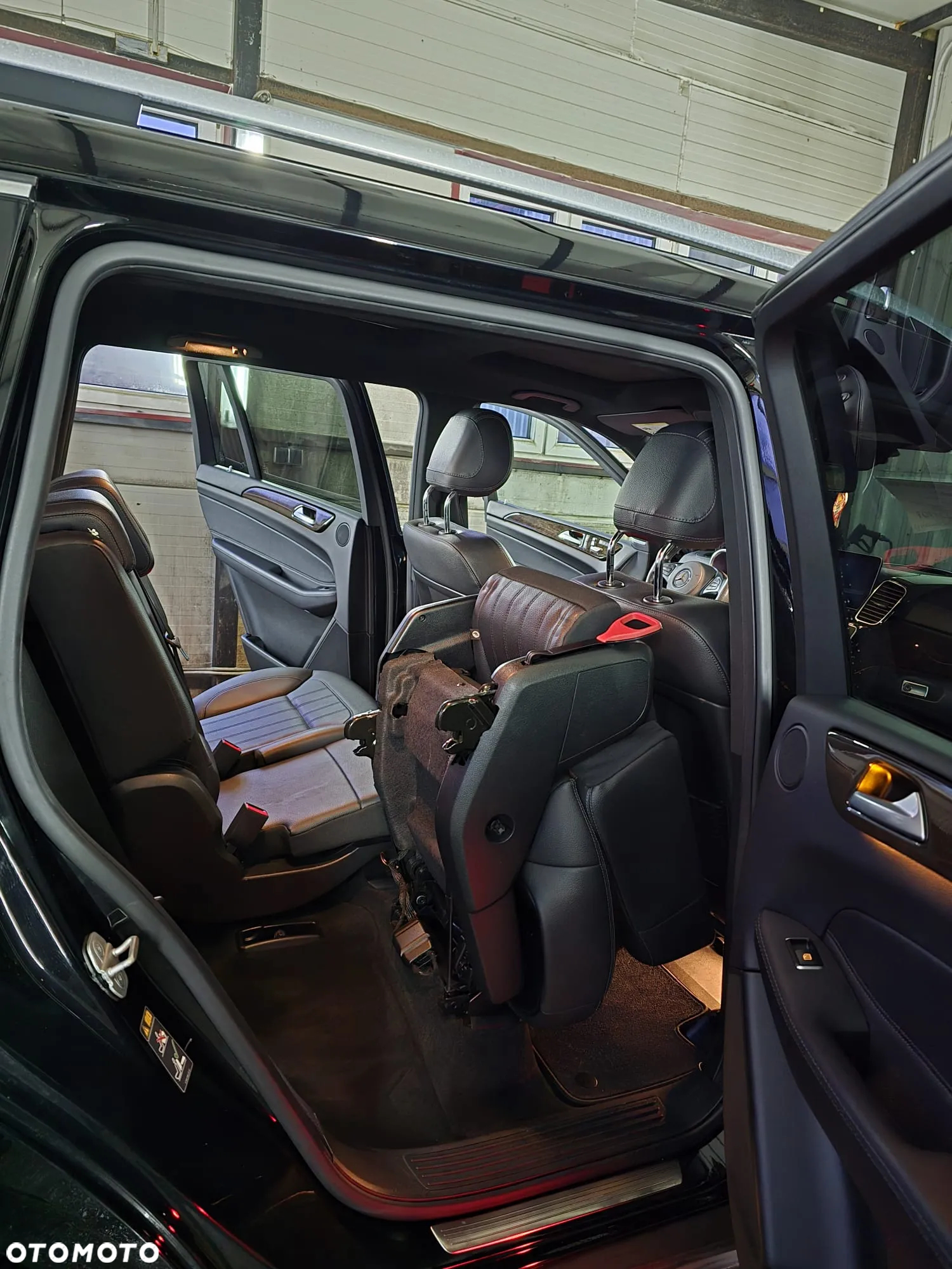 Mercedes-Benz GLS 400 4Matic 9G-TRONIC - 40