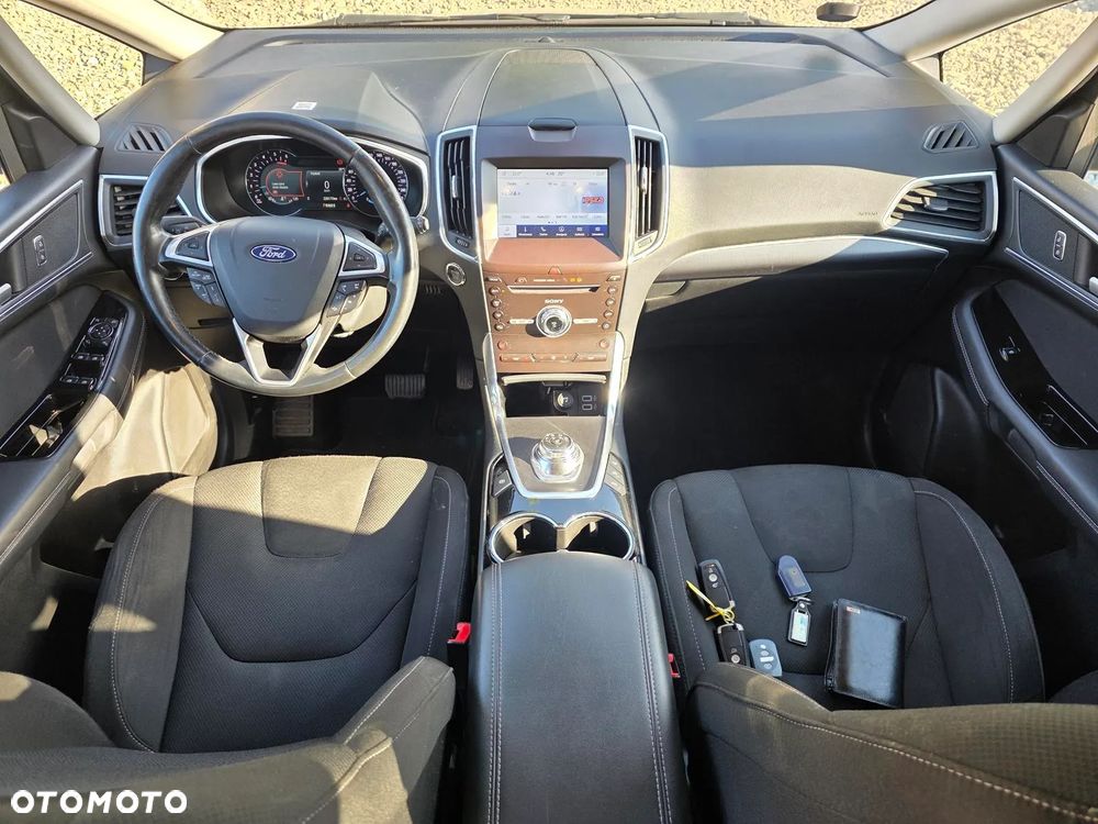 Ford S-Max 2.0 EcoBlue Titanium - 12
