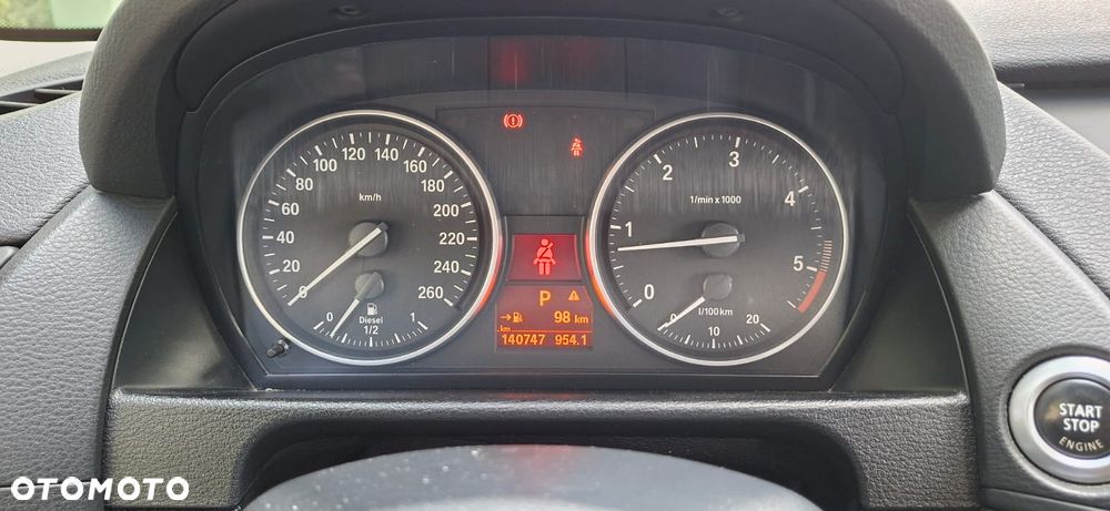 BMW X1 xDrive18d - 6
