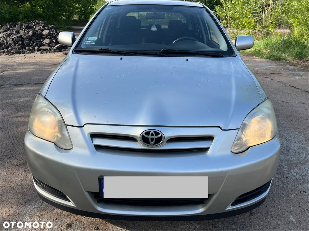 Toyota Corolla - 2