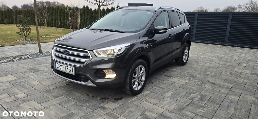 Ford Kuga 1.5 EcoBoost 2x4 Titanium - 3