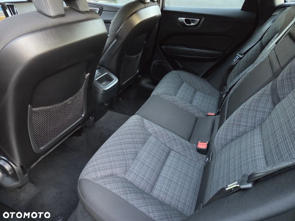 Volvo XC 60 B4 D Core - 8