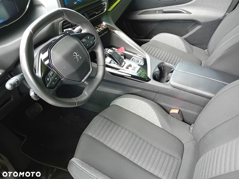 Peugeot 3008 - 8