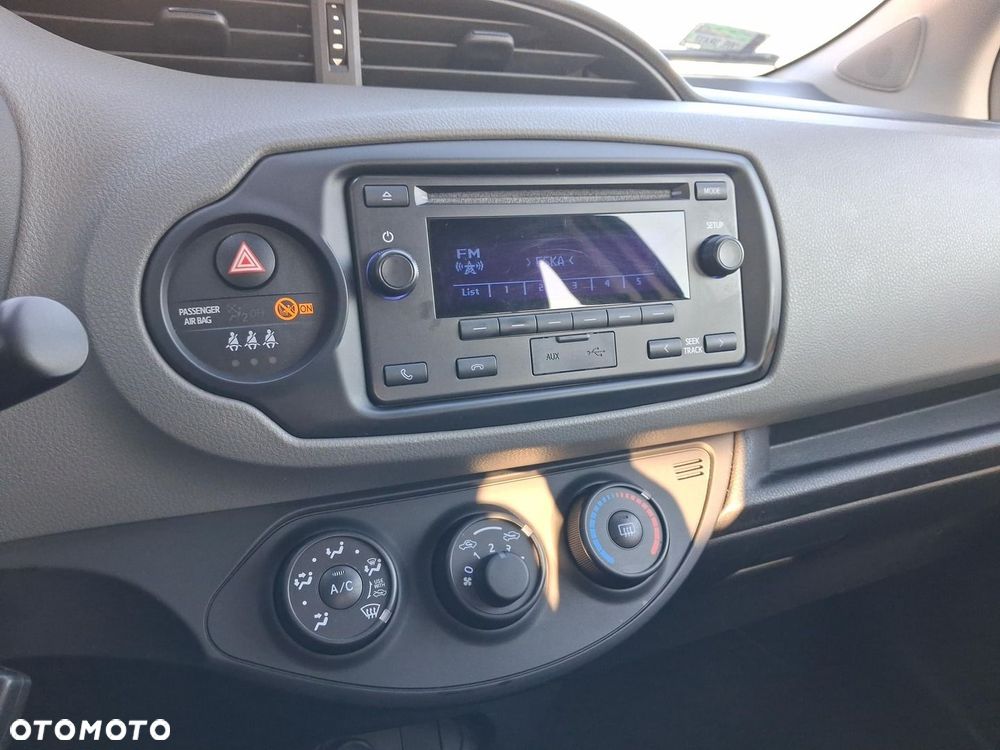Toyota Yaris - 22