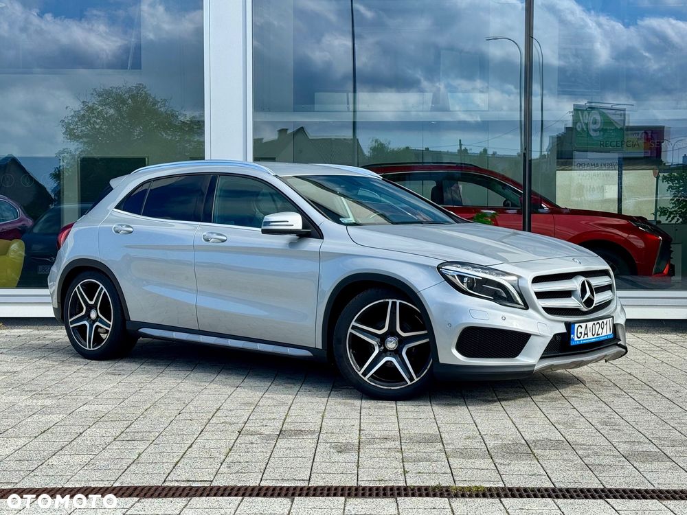 Mercedes - Benz GLA