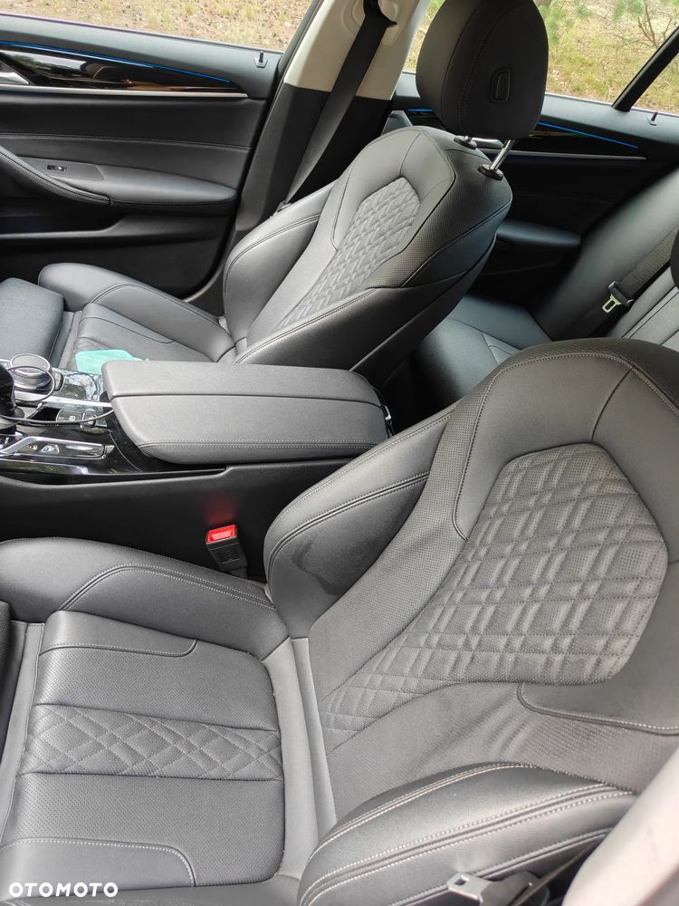 BMW Seria 5 530e Luxury Line - 20
