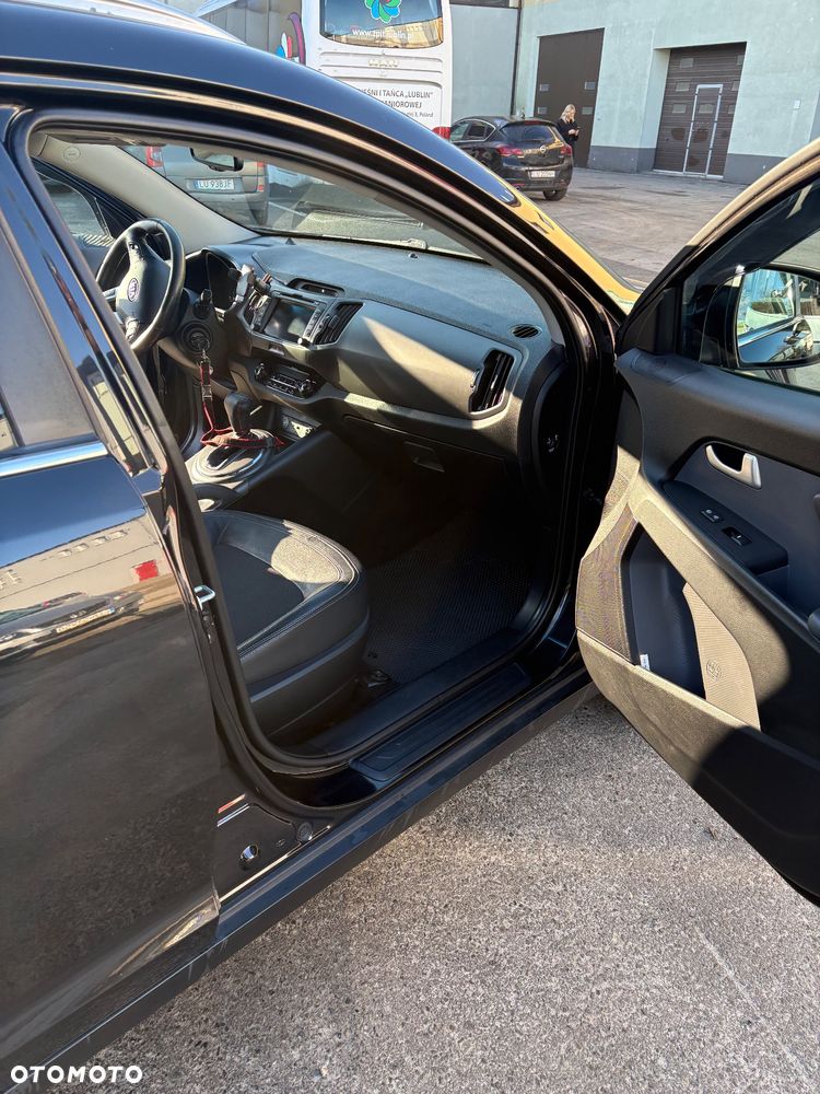 Kia Sportage 2.0 L - 19