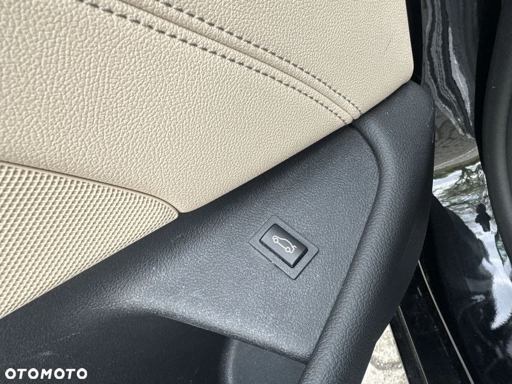 BMW Seria 5 520d Luxury Line - 24