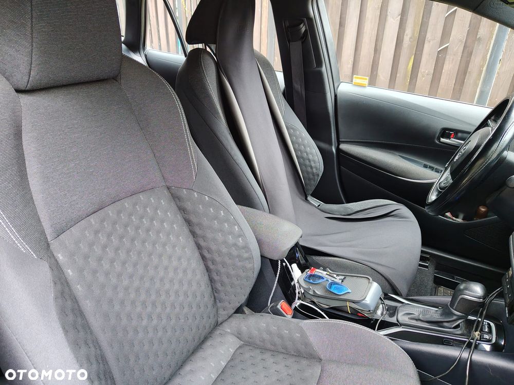 Toyota Corolla 1.8 Hybrid Comfort - 10