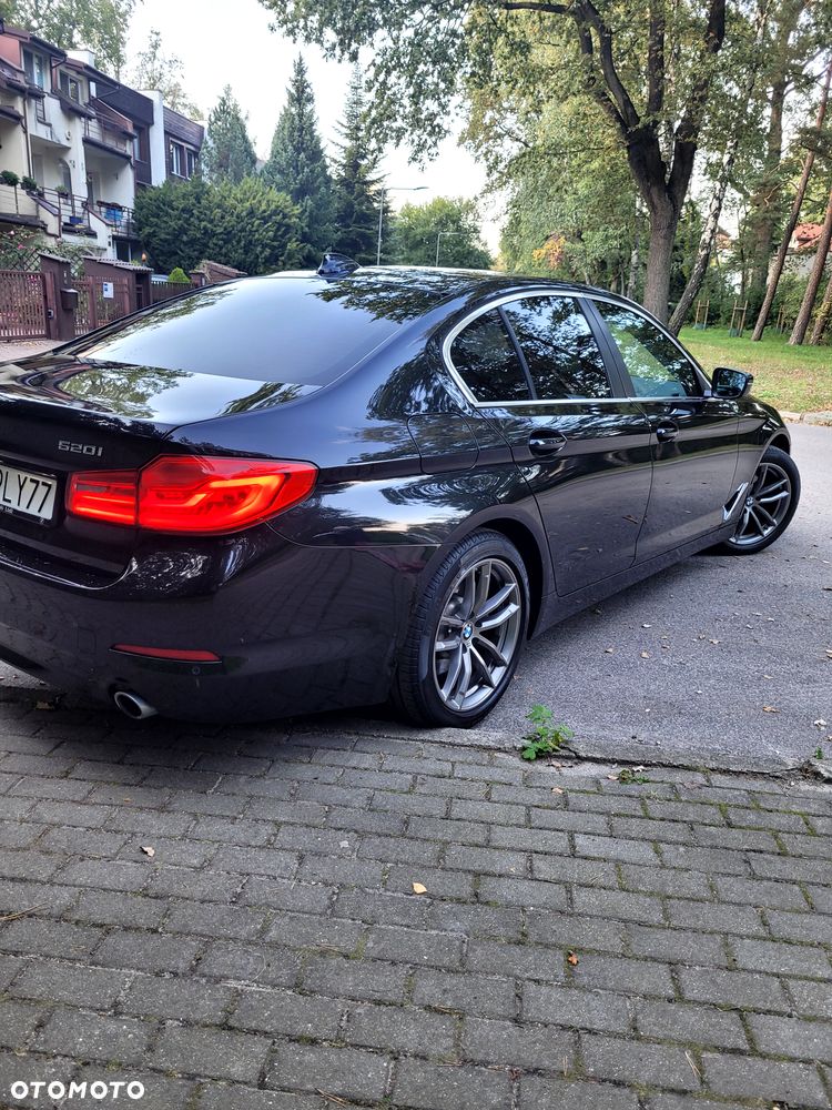BMW Seria 5 520i - 3