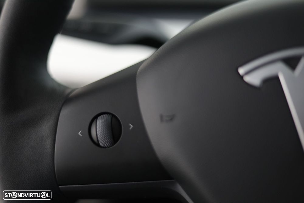 Tesla Model 3 Long-Range Dual Motor AWD - 21