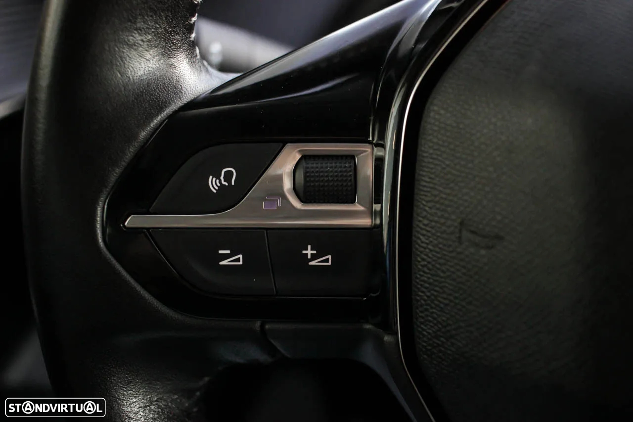 Peugeot e-208 50 kWh Active Pack - 18