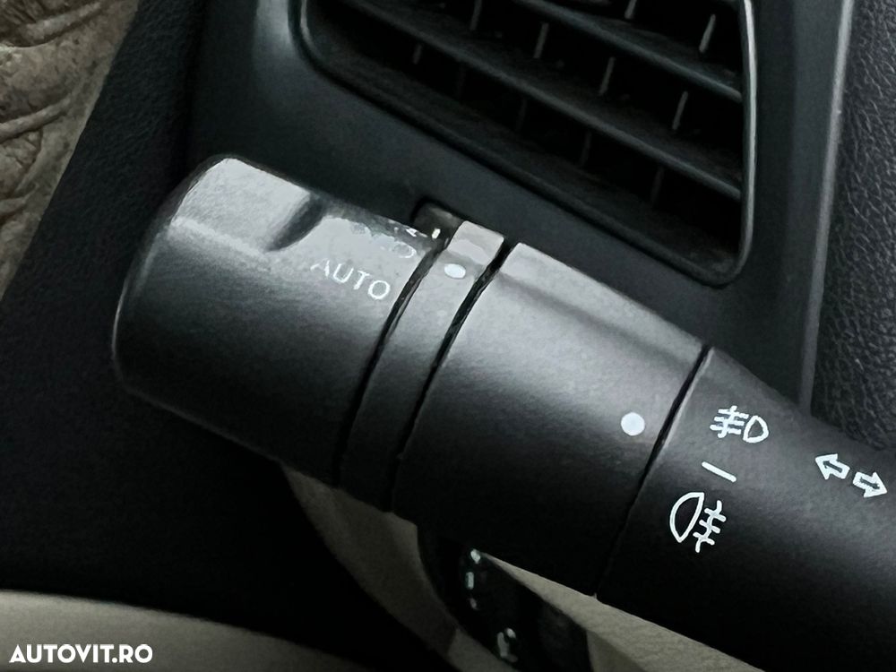 Renault Fluence 1.6 Dynamique - 22