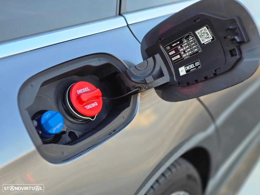 Mercedes-Benz E 300 de AMG Line - 23