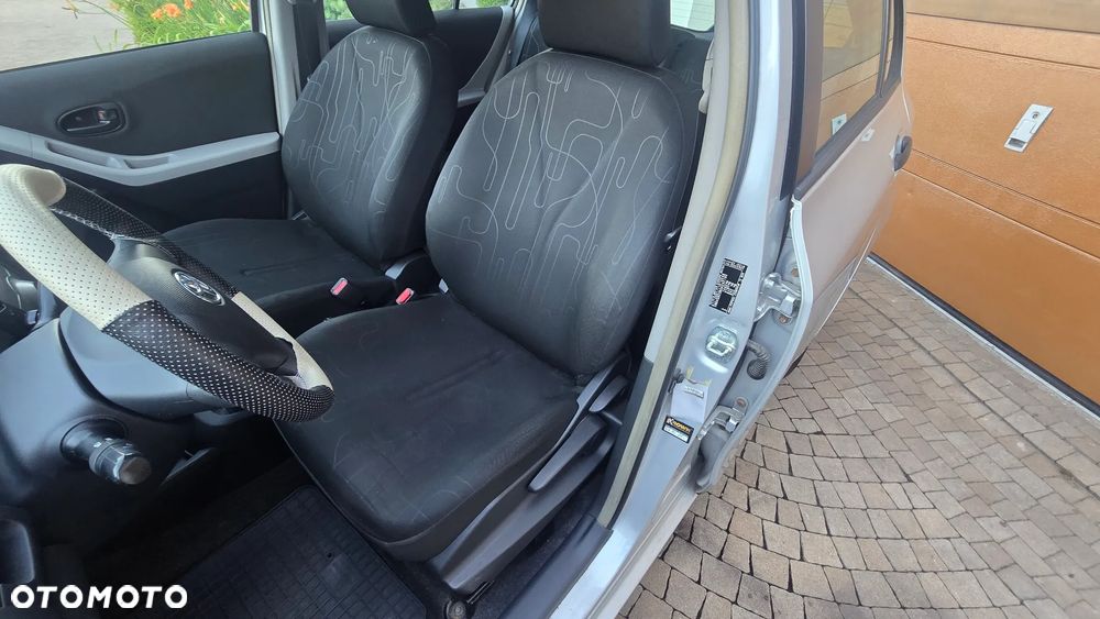 Toyota Yaris 1.0 Luna Start - 29