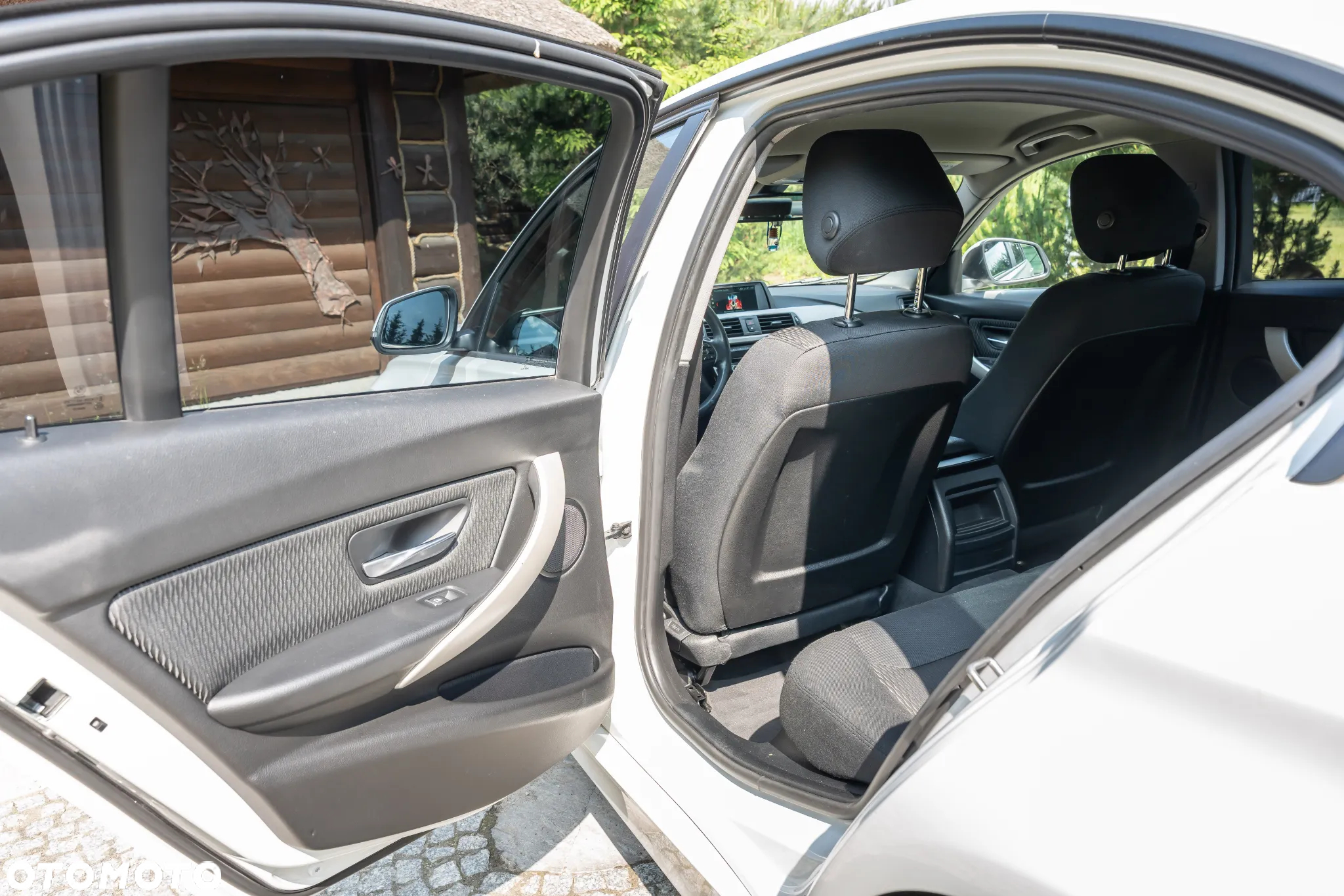 BMW Seria 3 318d M Sport - 37