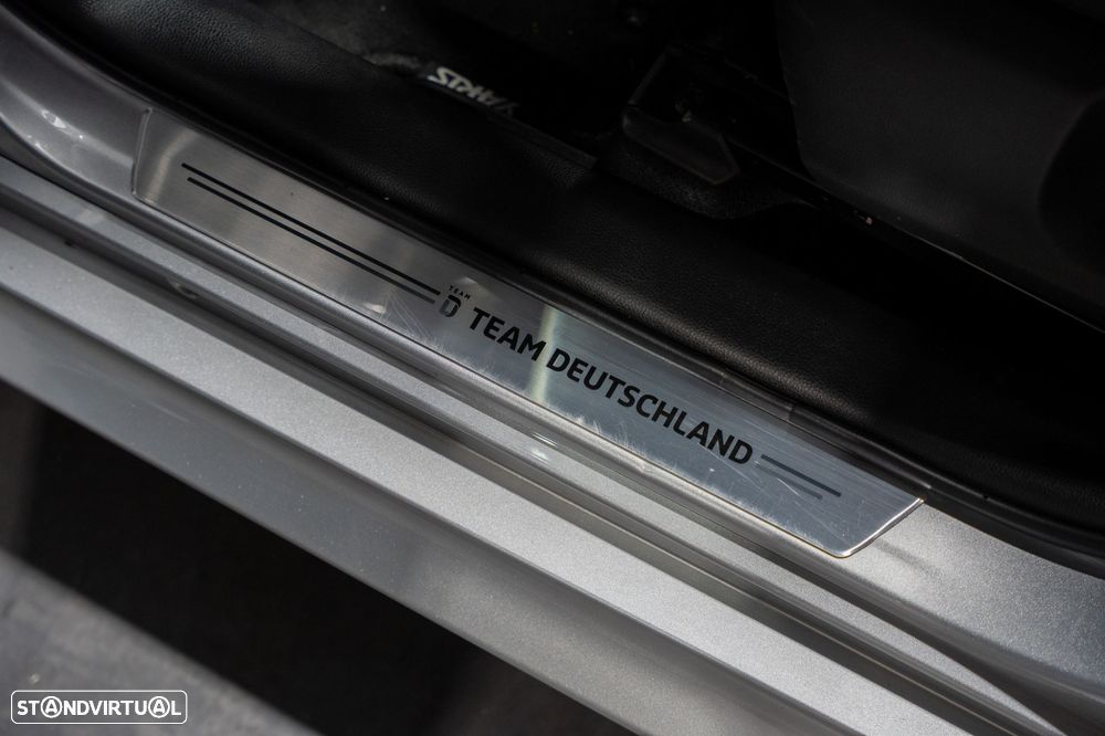 Toyota Yaris 1.5 HDF Exclusive - 24