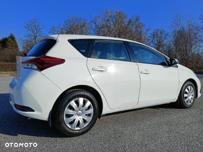 Toyota Auris 1.33 VVT-i Active - 4