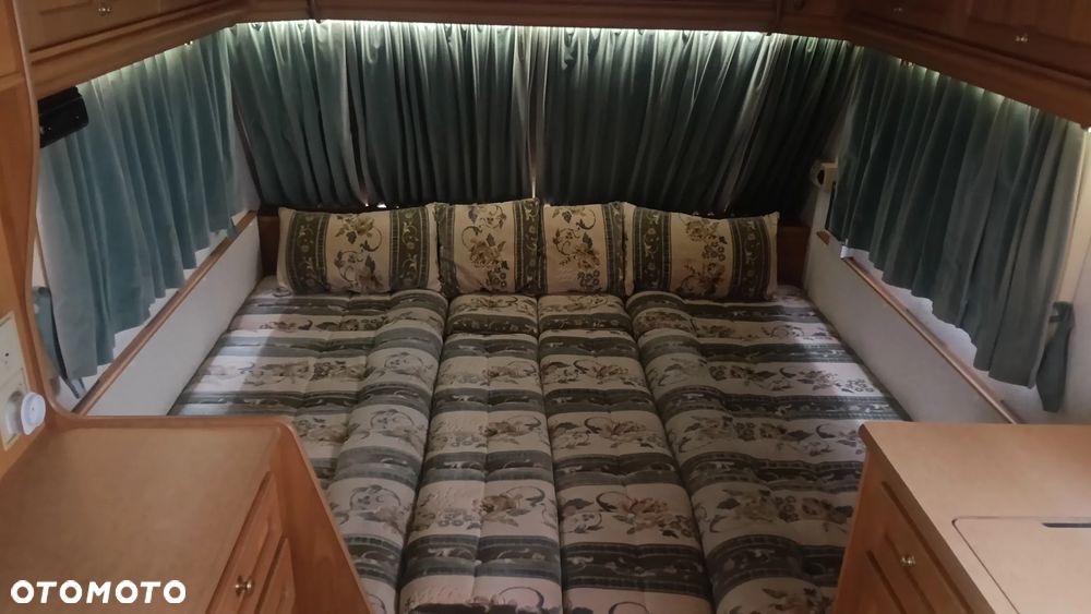 Fleetwood COLCHESTER 450/2EB klima, solar, mover - 34