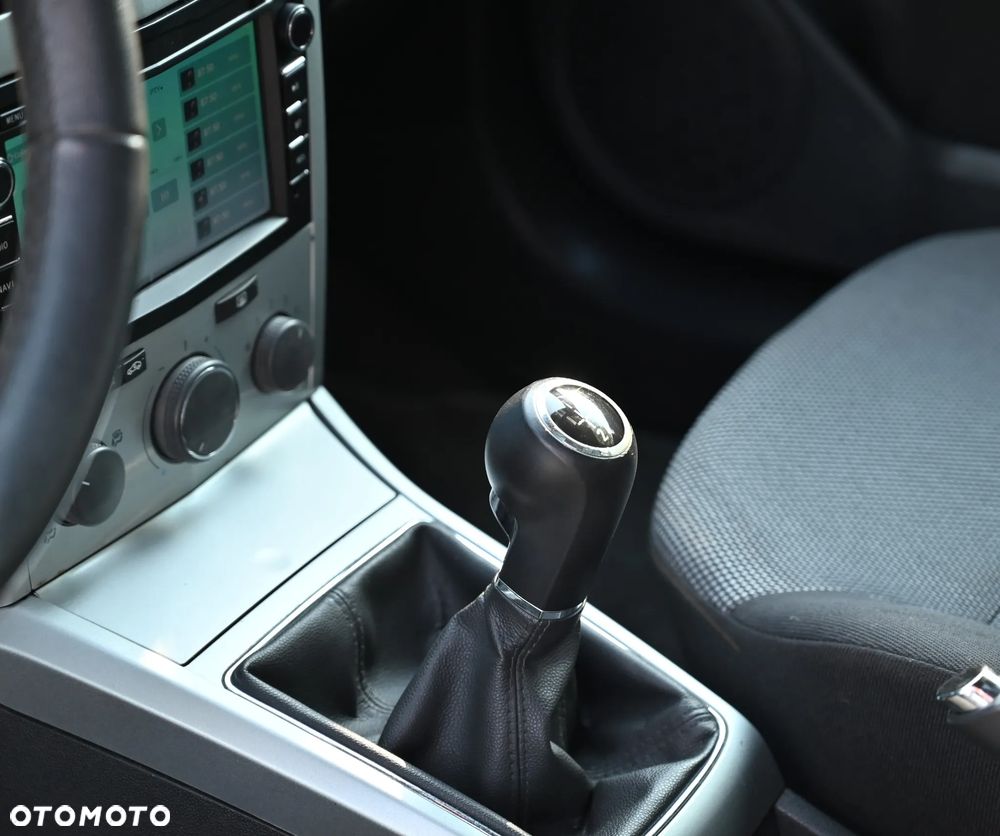 Opel Astra - 33