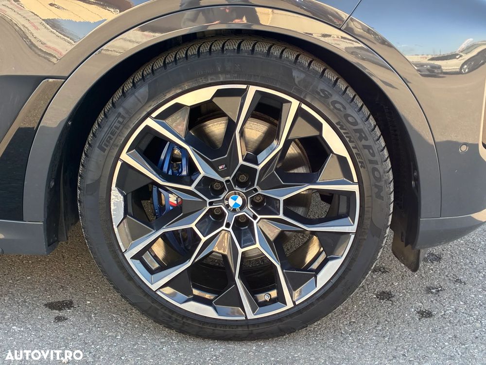 BMW X7 xDrive40d AT MHEV - 11