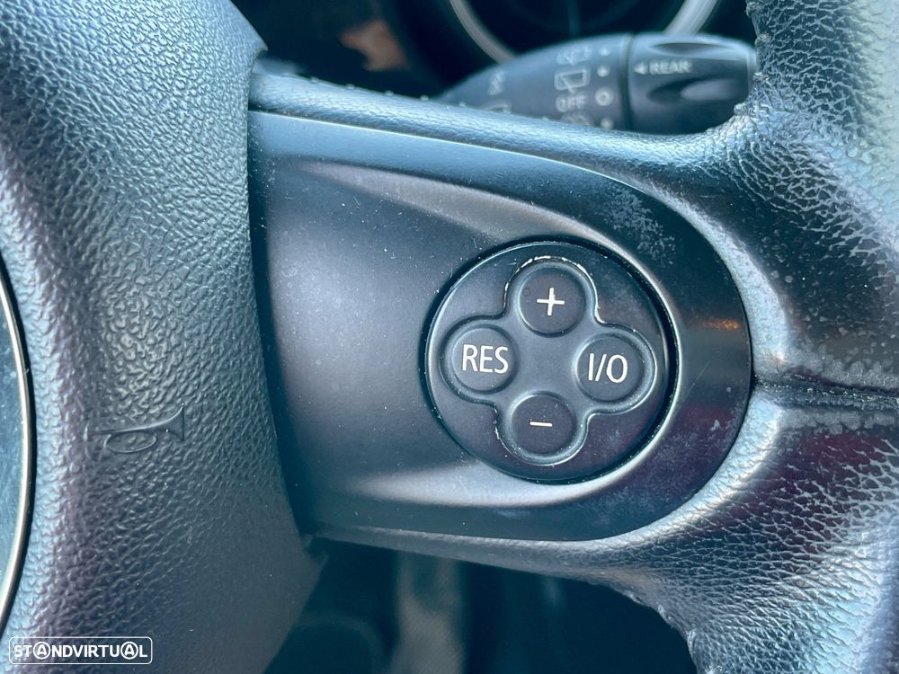 MINI Clubman Cooper D - 18