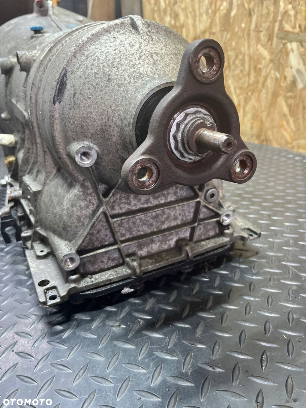 BMW E90 E91 E92 E93 N57 SKRZYNIA BIEGÓW AUTOMAT ZF 6HP-28 W80 OE 7590329 - 7