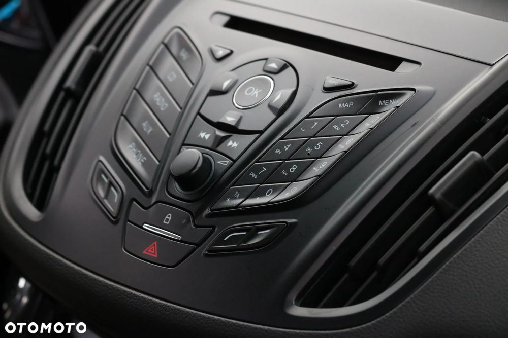 Ford Kuga - 10