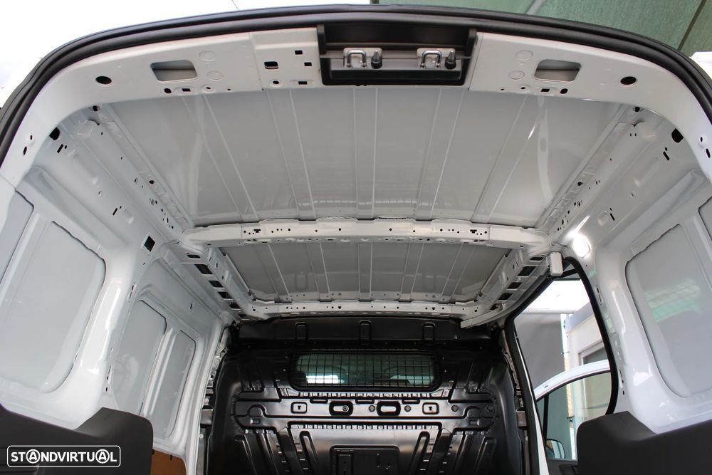 Ford Transit-Connect - 43
