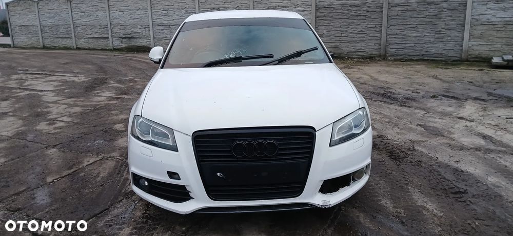 Audi A3 Sportback 2.0 TDI DPF S line Sportpaket (plus) - 2