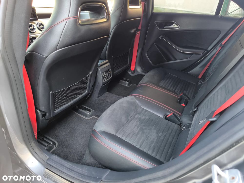 Mercedes-Benz CLA 250 Sport 7G-DCT - 9