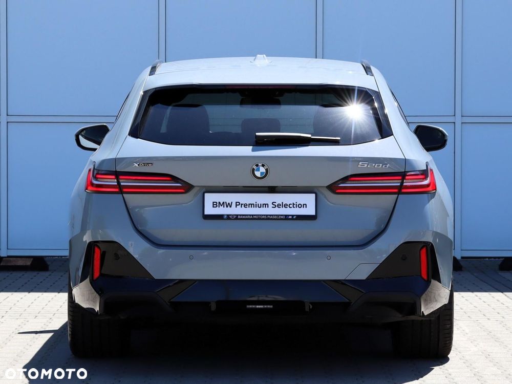 BMW Seria 5 520d mHEV M Sport - 11