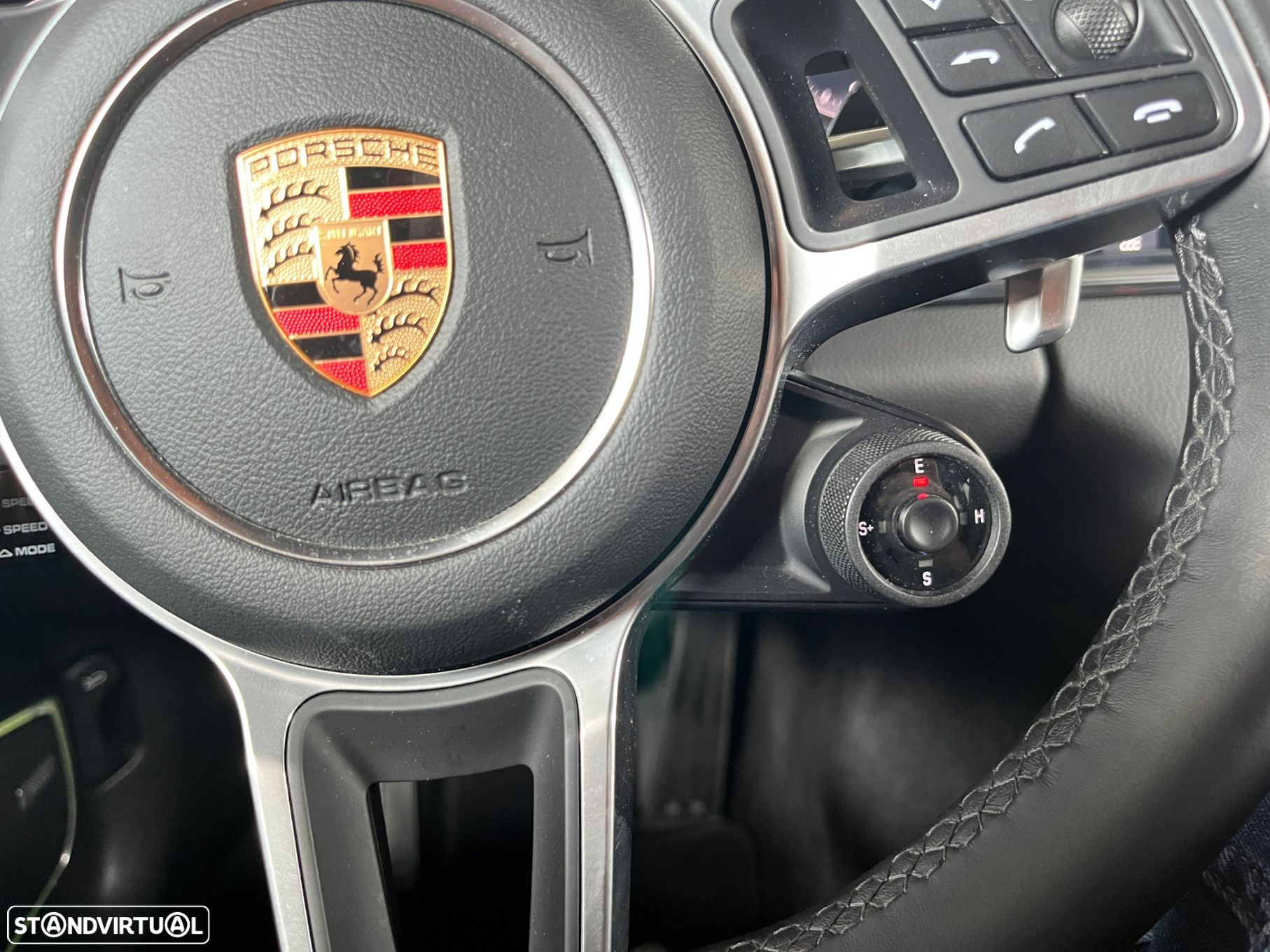 Porsche Panamera Sport Turismo 4 E-Hybrid 10 Years Edition - 24