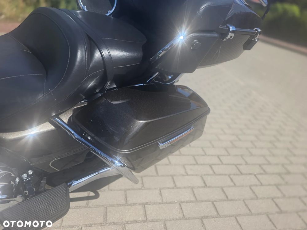 Harley-Davidson Touring Electra Glide - 13