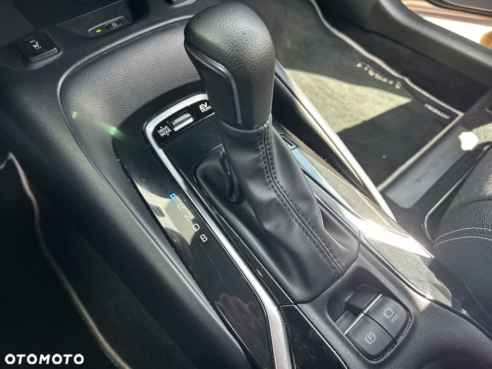 Toyota Corolla 1.8 Hybrid Comfort - 19