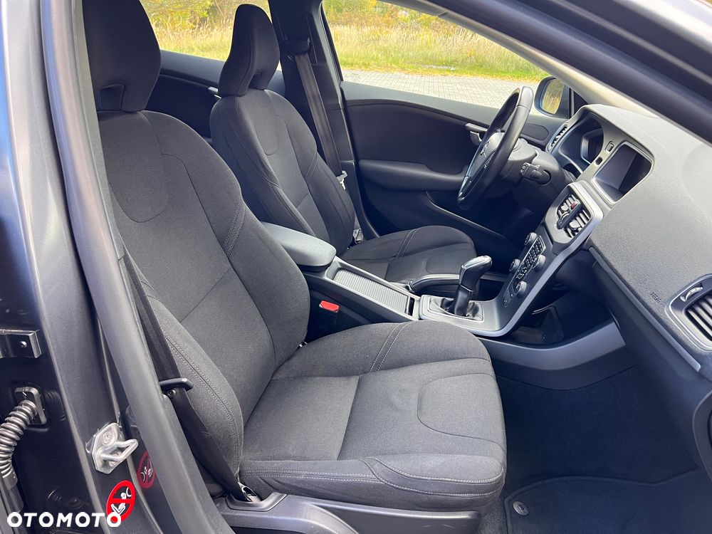 Volvo V40 D2 Kinetic - 35