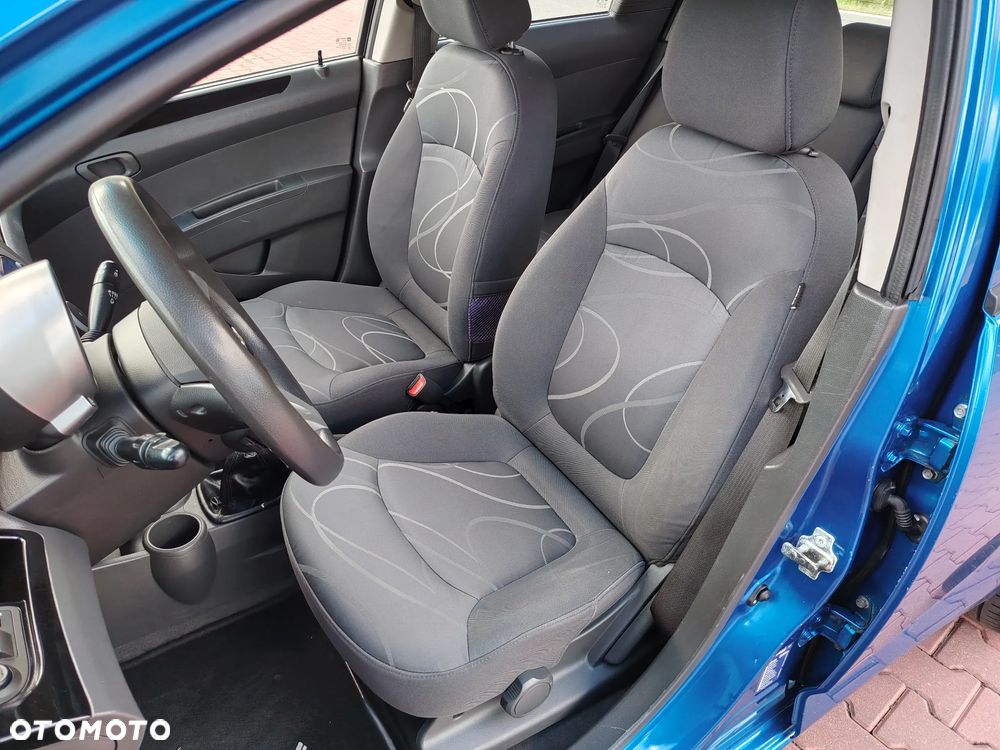 Chevrolet Spark - 17