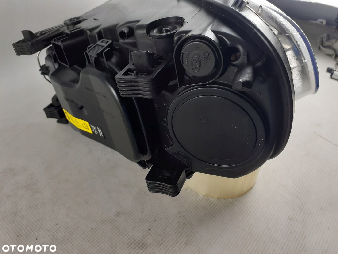 Lampa prawa przód Volvo V70 S80 bi-xenon skr 13-16 - 5