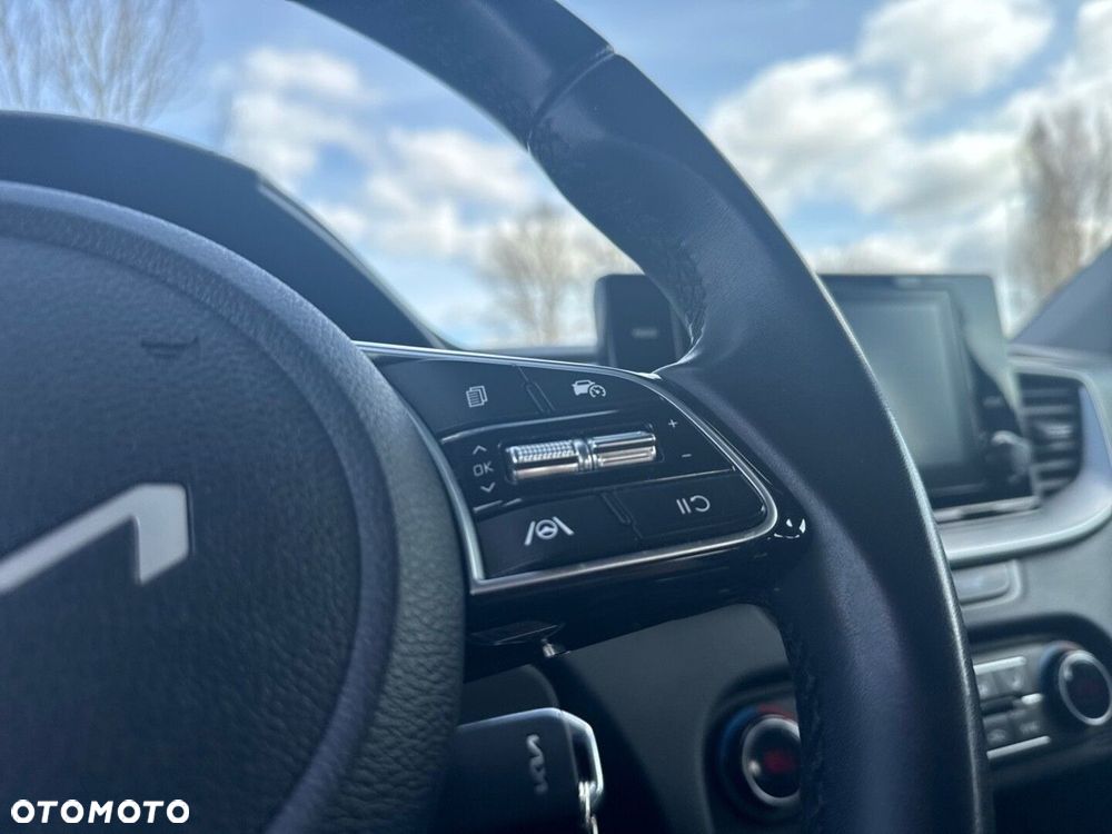 Kia Ceed 1.5 T-GDI M - 16