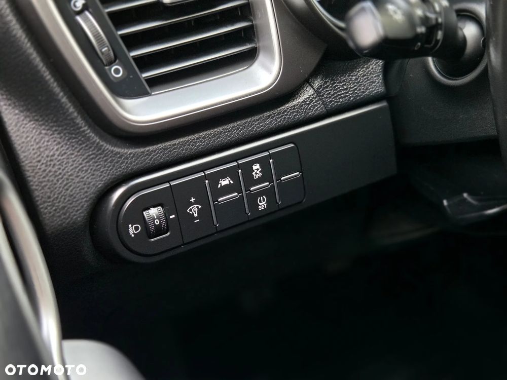 Kia Ceed 1.0 T-GDI M - 30