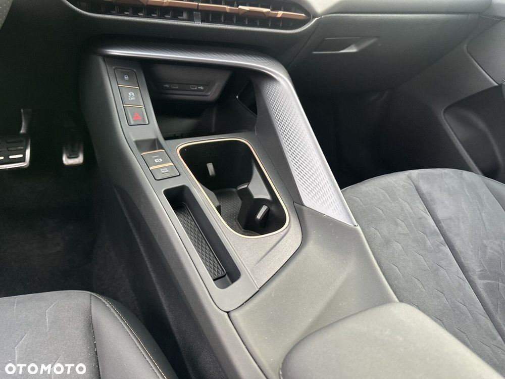 Cupra Terramar 1.5 eTSI mHEV DSG - 33
