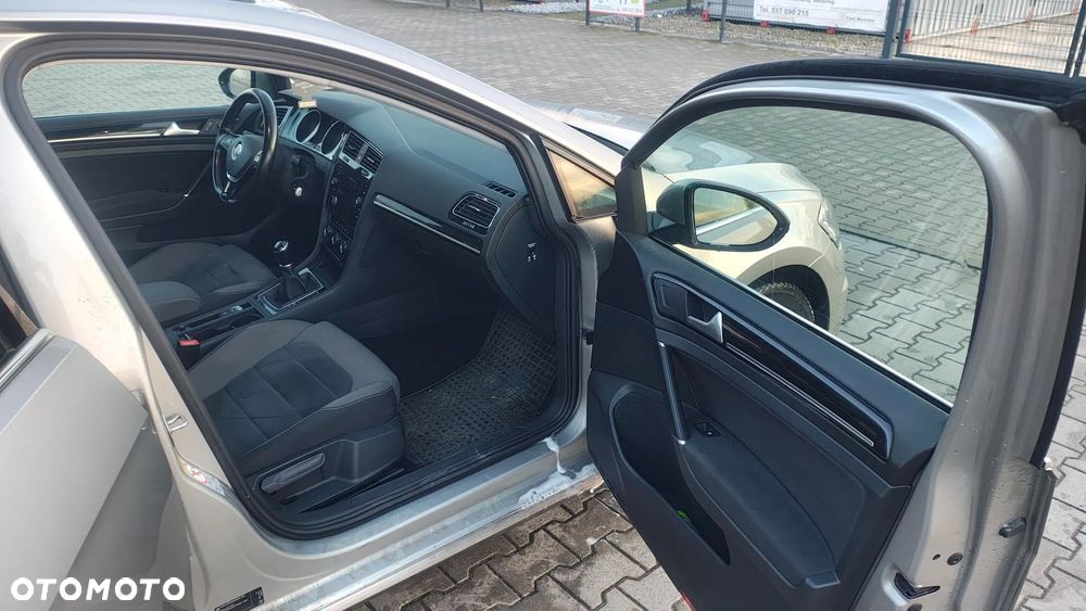 Volkswagen Golf Variant - 9