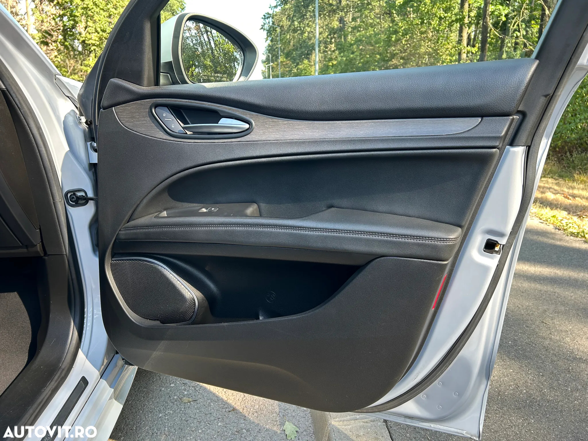 Alfa Romeo Stelvio 2.0 Turbo 16V AT8-Q4 Veloce Ti - 15