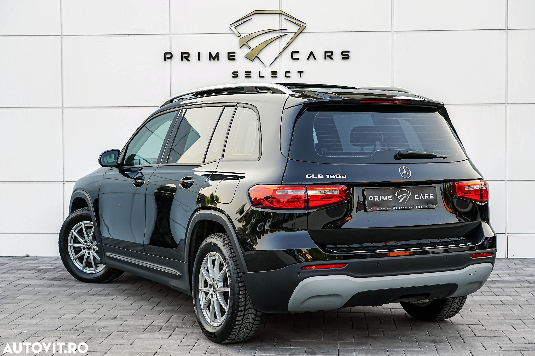 Mercedes-Benz GLB - 10
