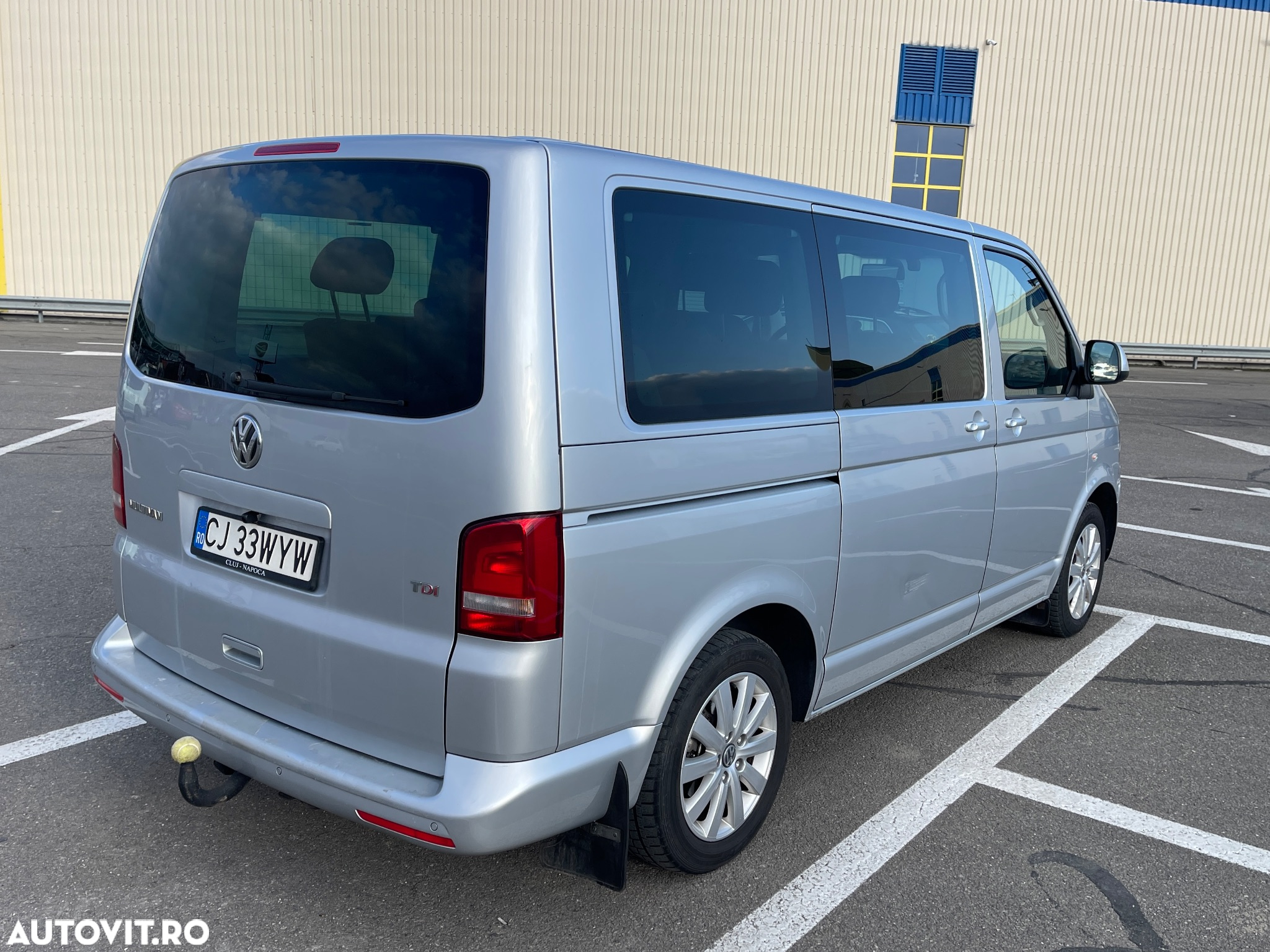 Volkswagen Multivan - 9