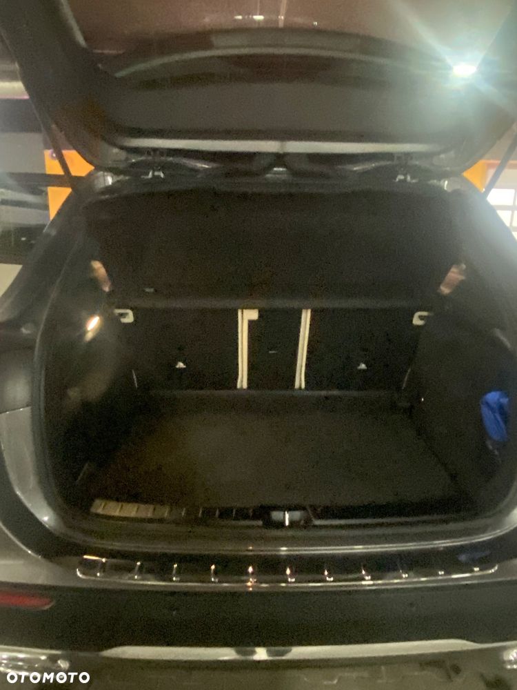 Mercedes-Benz GLA 200 - 17