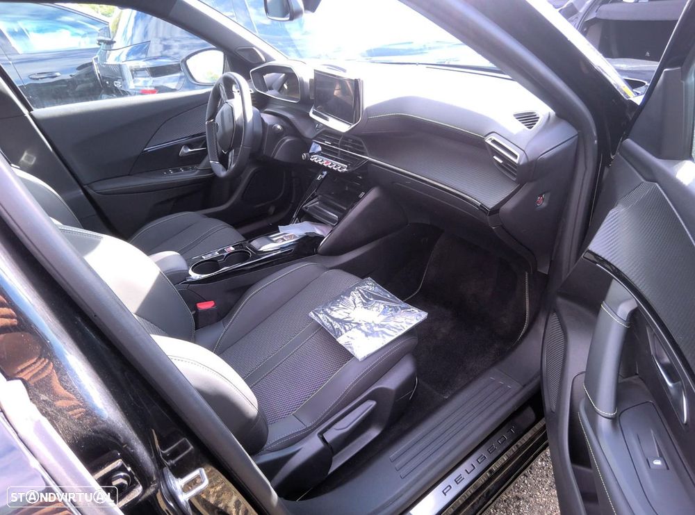 Peugeot e-2008 GT - 3
