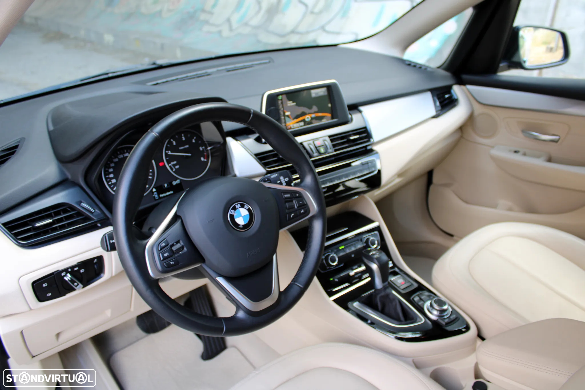 BMW 218 Active Tourer d Advantage Auto - 8