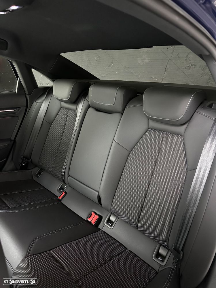 Audi A3 Limousine 30 TFSI S line - 45